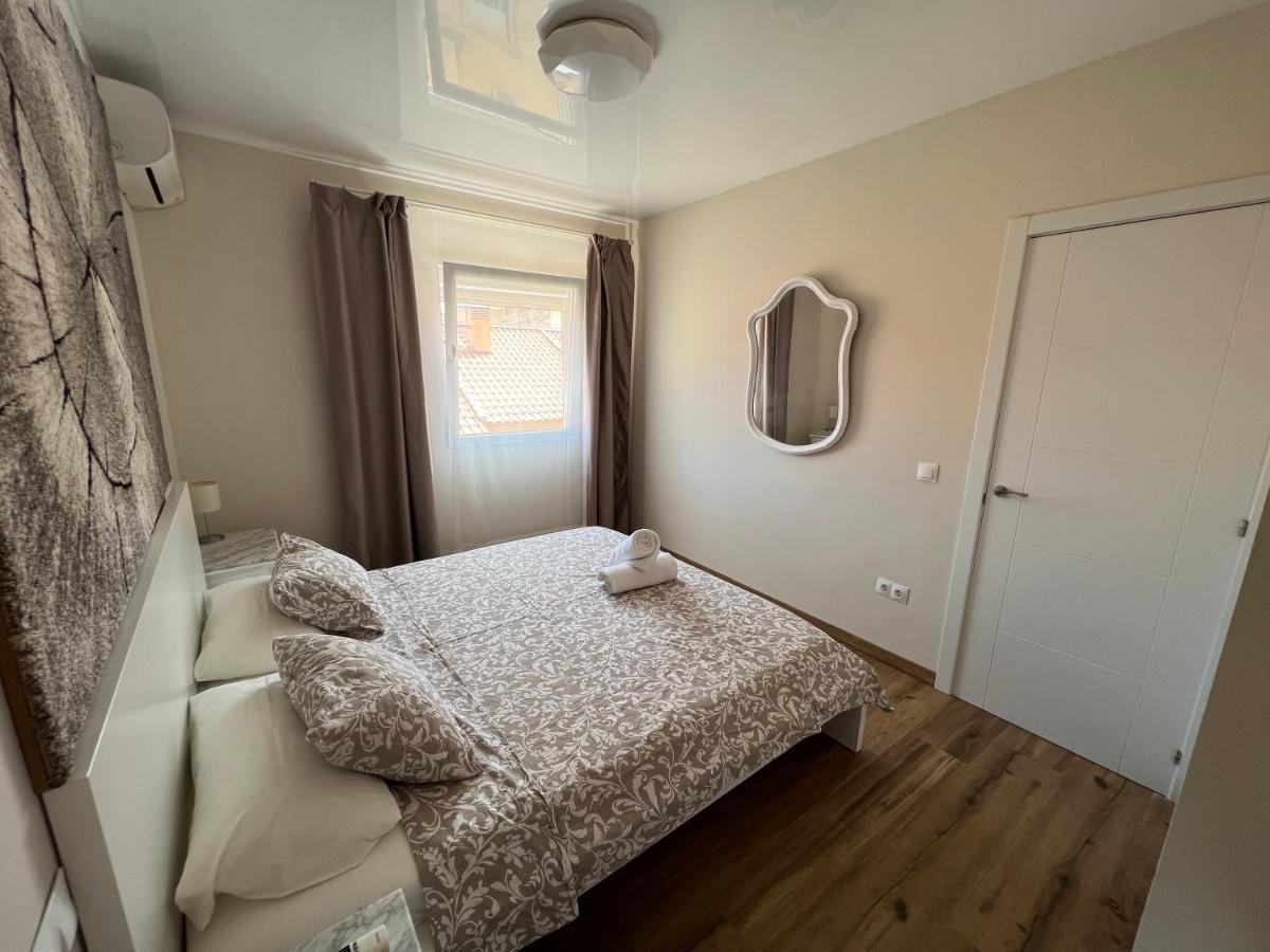Genuar Apartments Malaga Center. Free Parking Eksteriør billede
