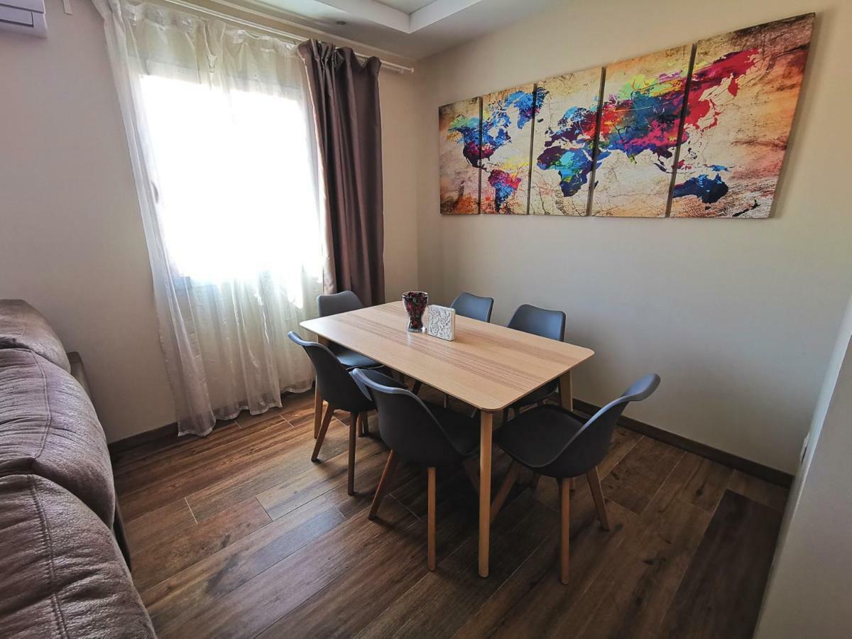 Genuar Apartments Malaga Center. Free Parking Eksteriør billede